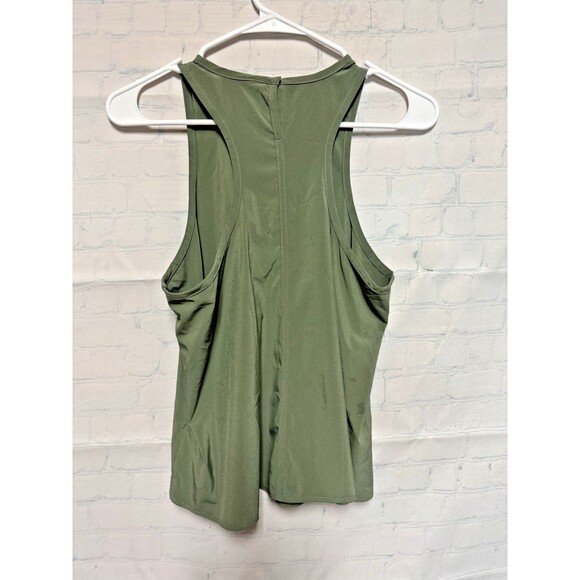 Vuori Women’s Villa Tank Top in Pistachio Green Medium Racerback - Picture 5 of 8